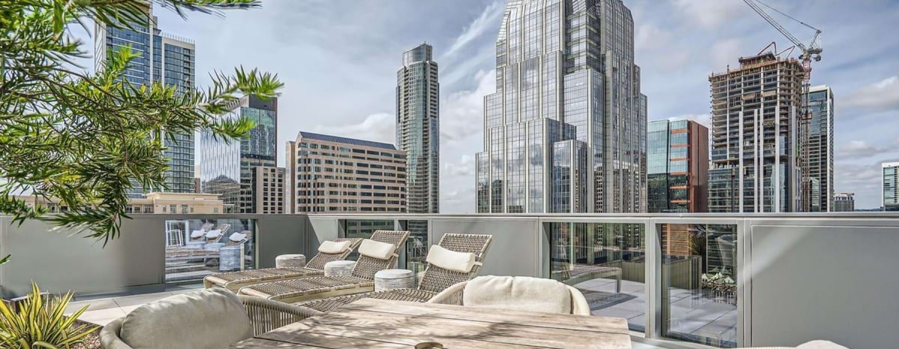 Redefining Urban Luxury Living in Downtown Austin | Image of large Texas City