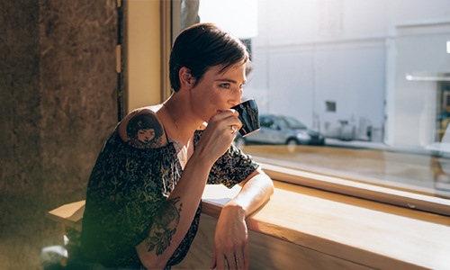 woman in coffee shop